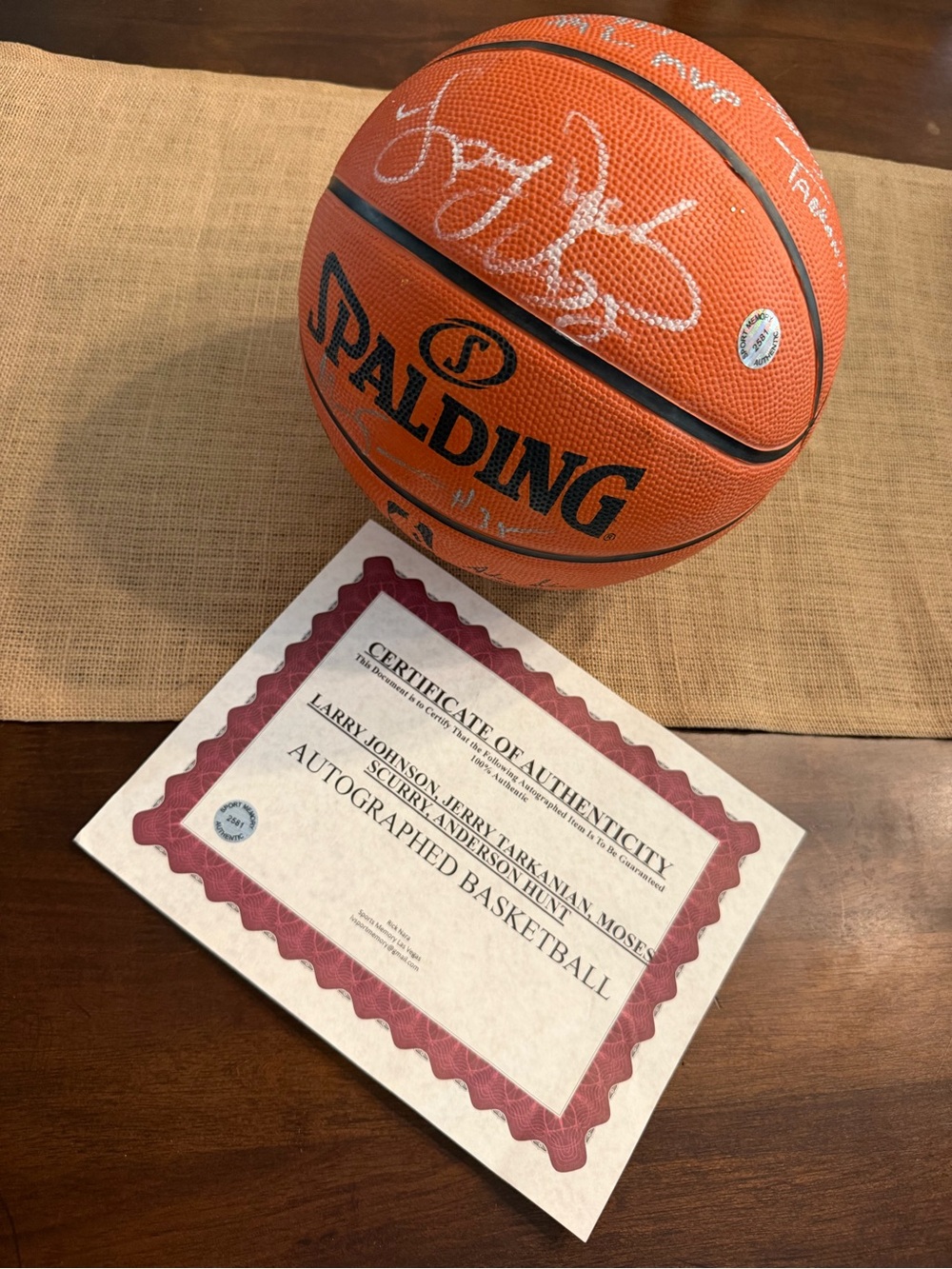 UNLV basketball authentic autographed - Larry Johnson, Scurry, Tarkanian, Hunt